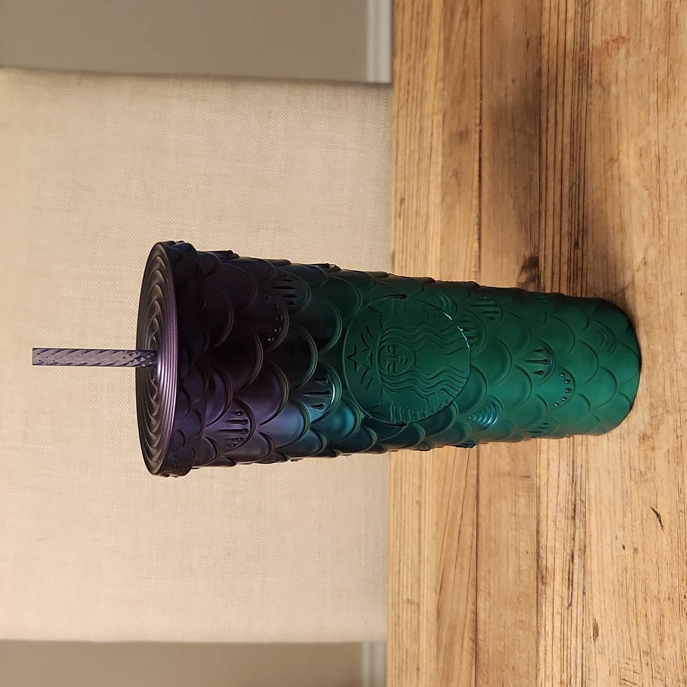 Starbucks 2025 Mermaid/Siren Purple And Turquoise Ombre Scale Venti Tumbler